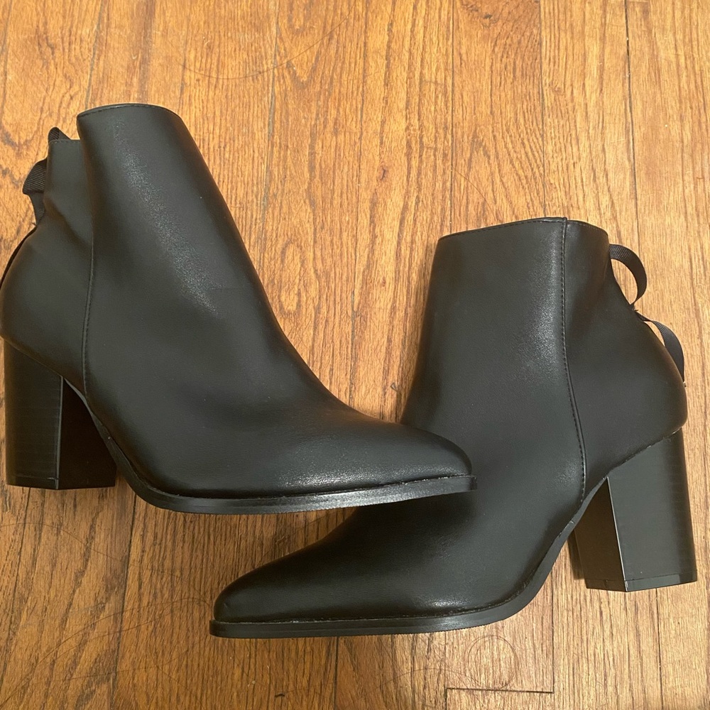 Heeled faux leather ankle booties (NWOT)